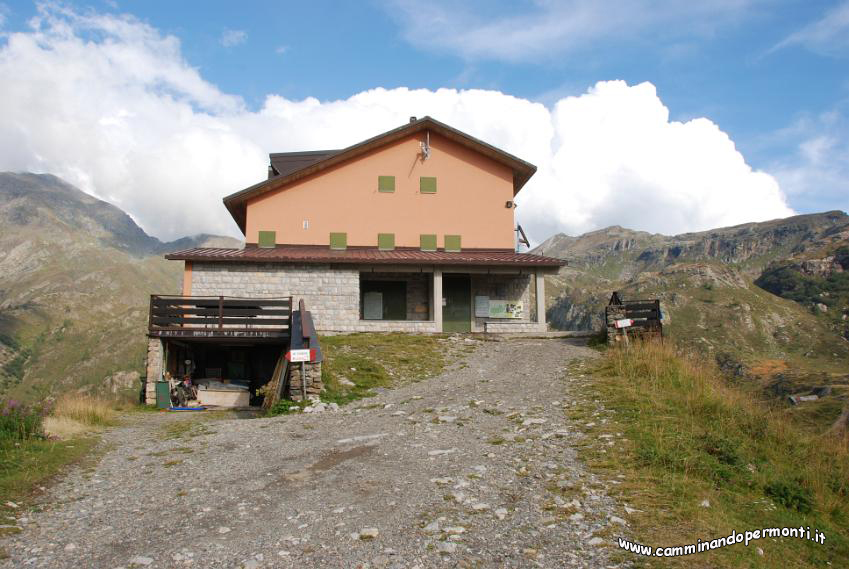 141 Lasciamo il Rifugio.JPG